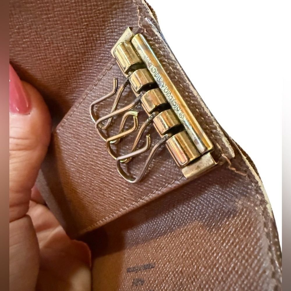 Louis Vuitton Monogram key case ✨ Vintage ✨ Authentic - Picture 12 of 15
